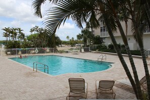 Condo (Beach & Tennis 1207) | Pool