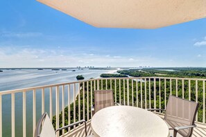 Condo (Lovers Key Resort 901) | Sacada