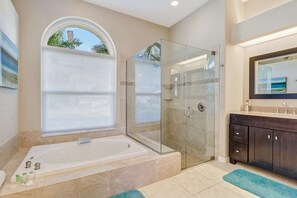 House (1526 SW 49th Terrace) | Bathroom
