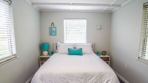 House, 1 Queen Bed (Fort Myers Couples Getaway) | 1 bedroom, WiFi (free) - Fort Myers Couples Getaway (Fort Myers Beach)