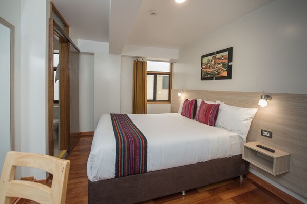 Standard Double Room Single Use | 4 bedrooms, individually decorated, individually furnished, desk - Casa Matara Cusco (Cusco)