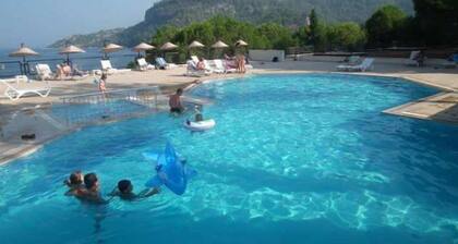 Pine Beach Boutique Hotel