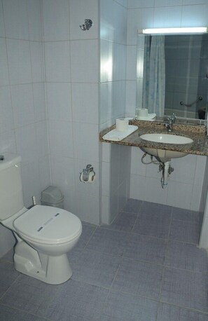 ห้องน้ำ