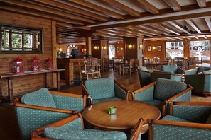 Bar (on property) - Sport Hotel (Soldeu)