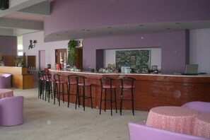 Bar (on property) - Ammes Hotel & Apartments (Kefalonia)