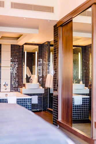 Southern Sun Rosebank