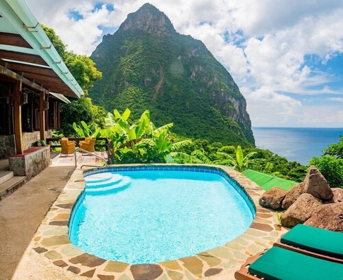 Stonefield Estate Villa Resort