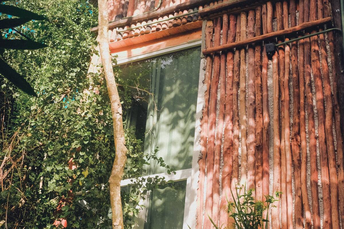 Family Tree House, Garden View | Soundproofing, free WiFi, bed sheets