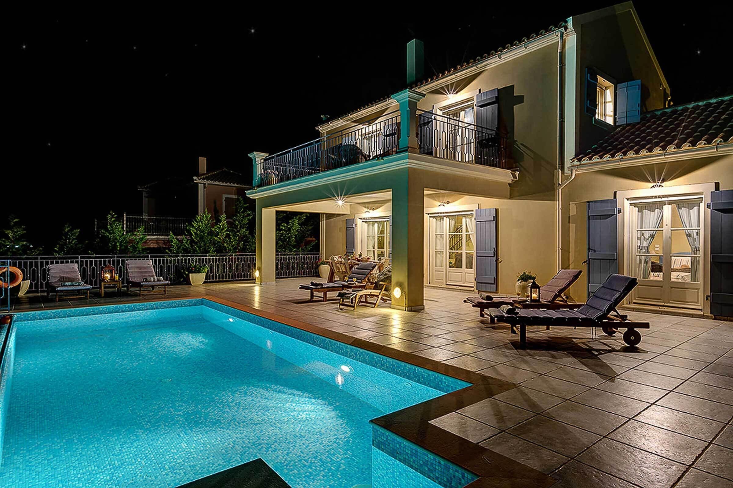 Villa (3 Bedrooms) | Front of property