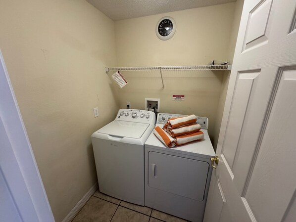 Villa, Multiple Beds, Private Pool, Pool View | Laundry