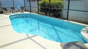Pool - Daisy's Den - Five Bedroom Home (Kissimmee)