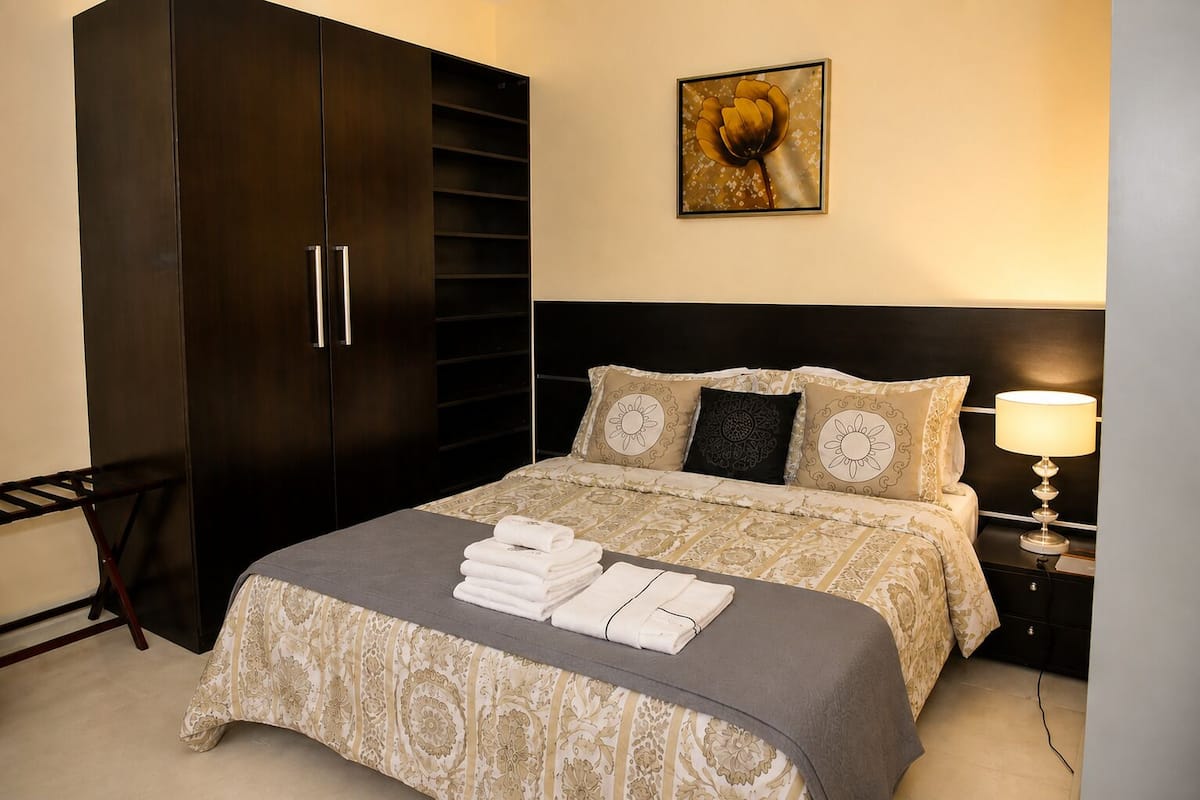 Departamento Premium, 1 habitación | Ropa de cama de alta calidad y caja de seguridad en la habitación