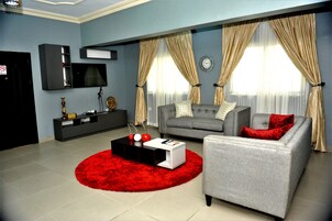 Presidential Apartment, 2 Bedrooms | Living room