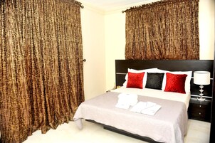 Leilighet – president, 2 soverom | Sengetøy av topp kvalitet, safe på rommet og individuelt dekorert