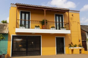 Entrée de l’hébergement