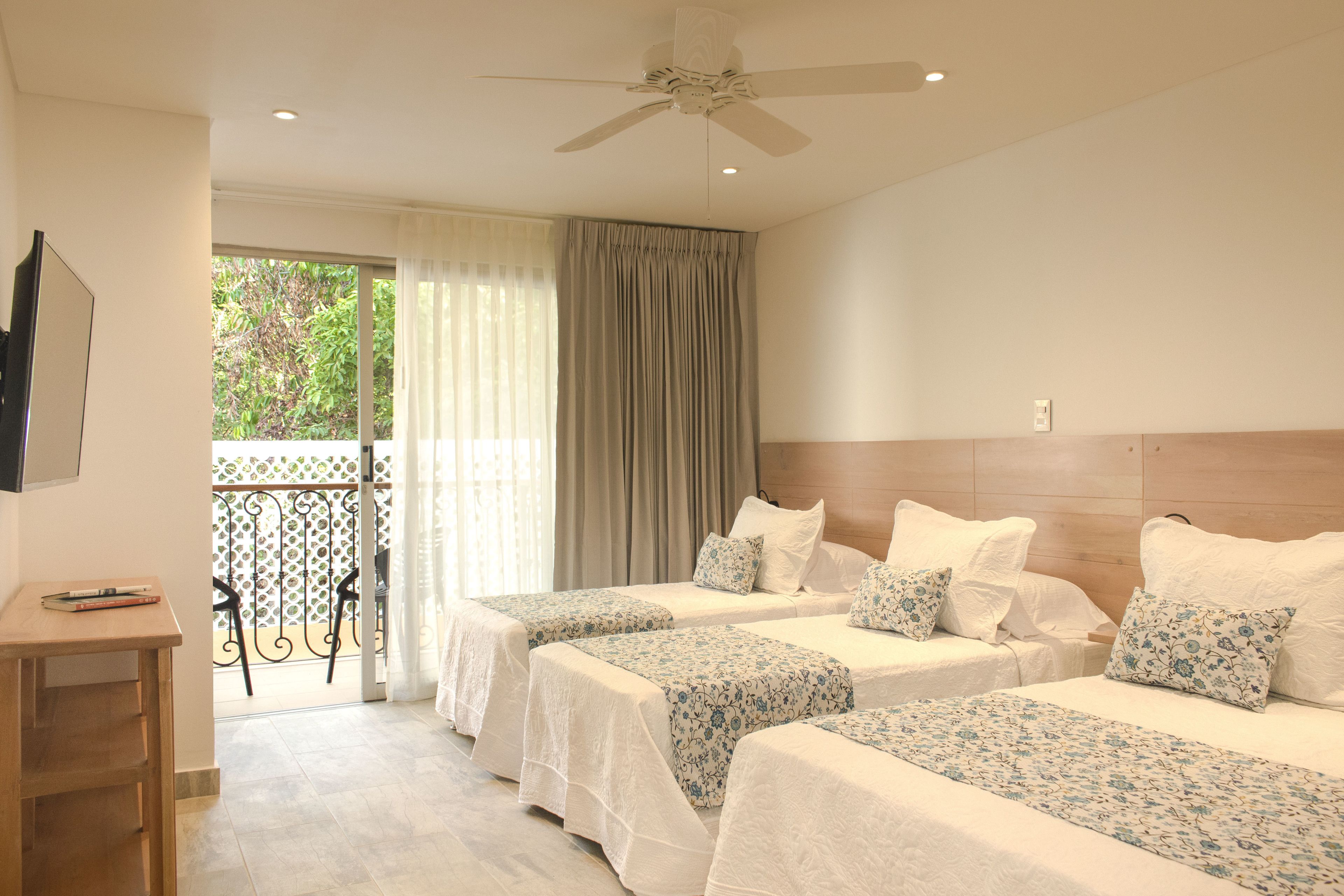 family room | in-room safe, iron/ironing board, free wifi, bed sheets