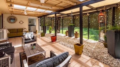 Kokomo, thats where we want to go - Bellara