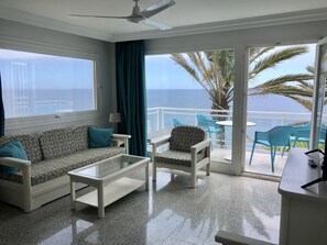 Appartement Confort, 2 chambres, vue mer | Coin séjour