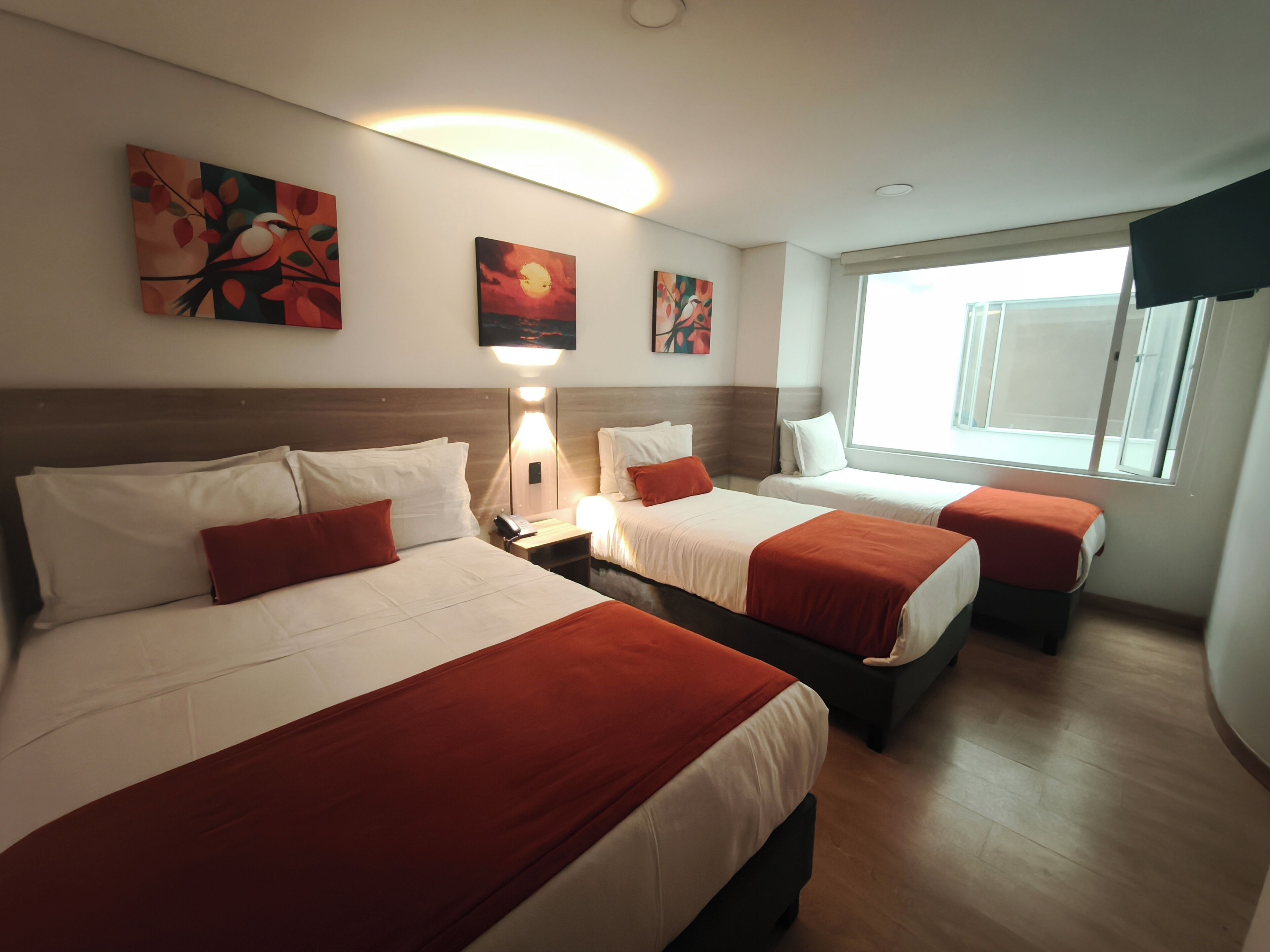 Dreibettzimmer, Mehrere Betten