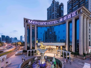 View from property - Mercure Shanghai Yu Garden On The Bund (Shanghai)