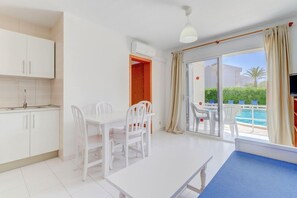 Dining - Llevant Apartments (Pollença)