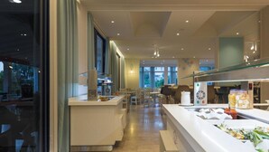 Dining - Albatros Hotel (Corfu)