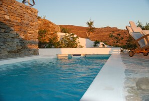 Pool - Houlakia's Paradise - Standing view and private pool (Mykonos)