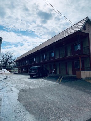 Exterior - Mid-City Motel (Sault Ste. Marie)