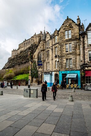 Apartment | Front of property - Grassmarket, Below Edinburgh Castle in Old Town (Edinburgh)