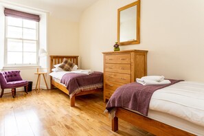 Apartment | 2 bedrooms, laptop workspace, iron/ironing board, free WiFi - Grassmarket, Below Edinburgh Castle in Old Town (Edinburgh)