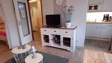 TV, books, stereo