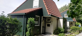 4 people House, detached, beach, terrace, great facilities