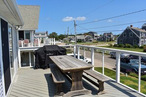 Outdoor dining - Three bedroom sleeping 8-steps away from South Village Beach (Dennis)