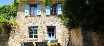 Lou Penequet, a charming Mas in Provence with shared  pool, countryside