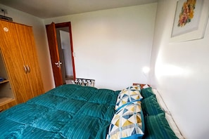 Comfort Cabin, 1 Queen Bed, Garden View