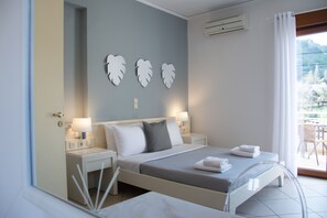 Iron/ironing board, free WiFi - Horizon Apartments Platanias (Platanias)