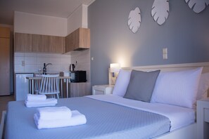 Iron/ironing board, free WiFi - Horizon Apartments Platanias (Platanias)