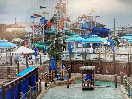 2nd house from beach Private cottage w outside patio. Sleeps 2.