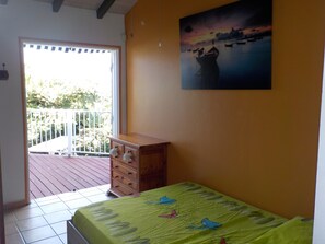 2 chambres, fer et planche à repasser, Wi-Fi, literie fournie