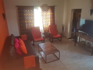 平面電視、Netflix、串流服務