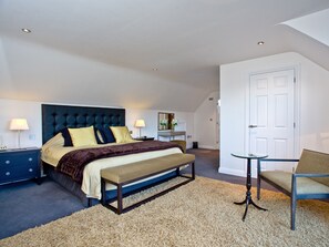 3 chambres, Wi-Fi gratuit, draps fournis