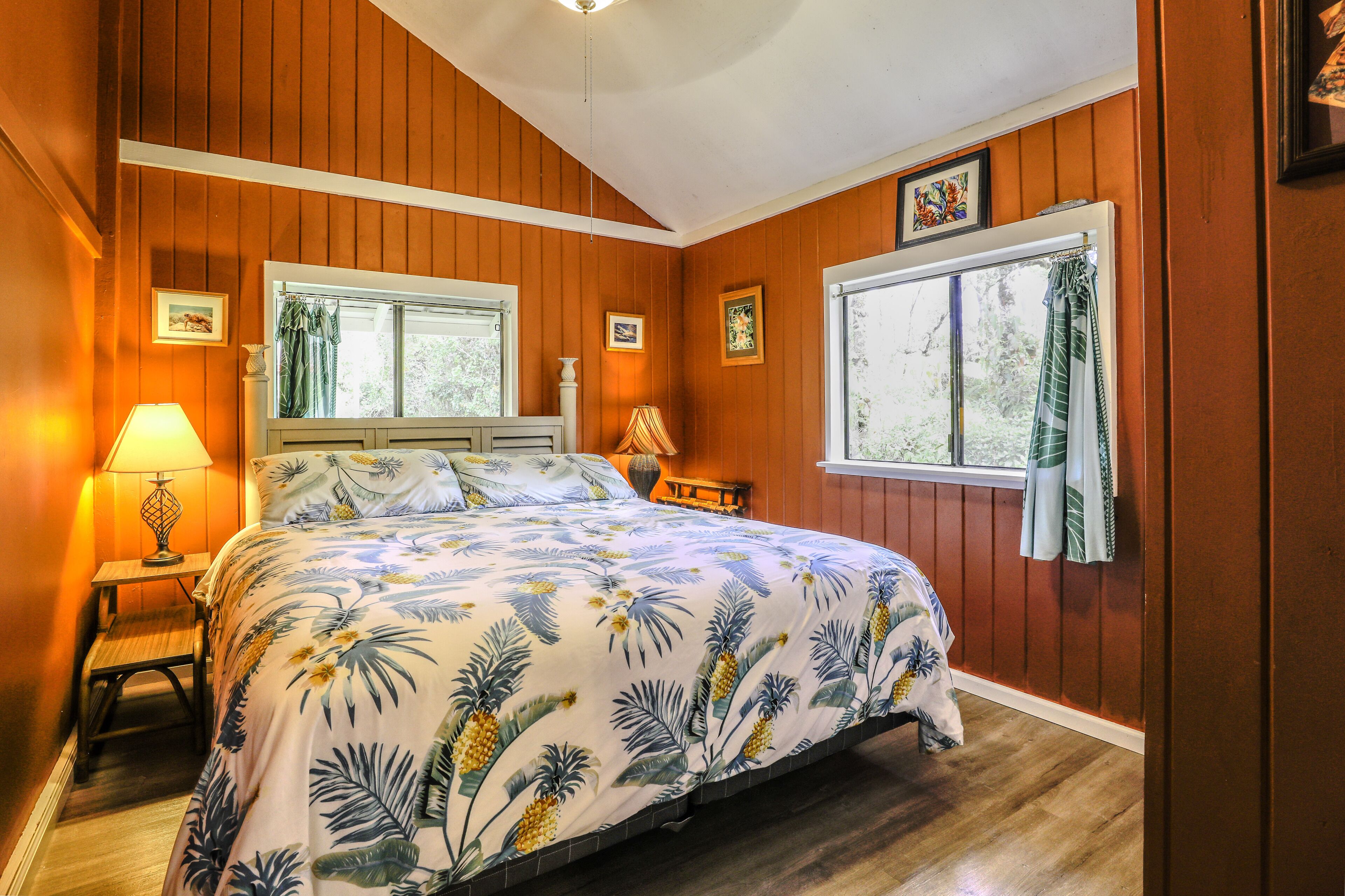 2 bedrooms, iron/ironing board, WiFi (free), bed sheets