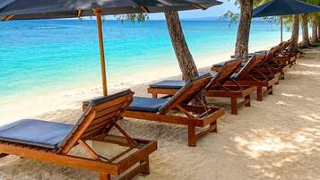 Beach nearby, snorkelling, fishing