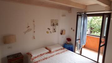 3 bedrooms, iron/ironing board, WiFi