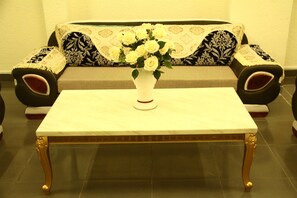 منطقة الجلوس في الردهة