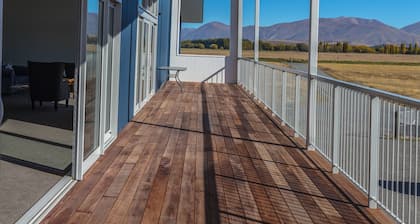 Pukaki Air Lodge