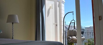 House Sold advertisement cannot be deleted