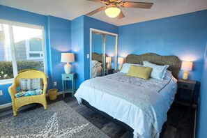 3 quartos, ferros/tábuas de passar roupa, berço de viagem