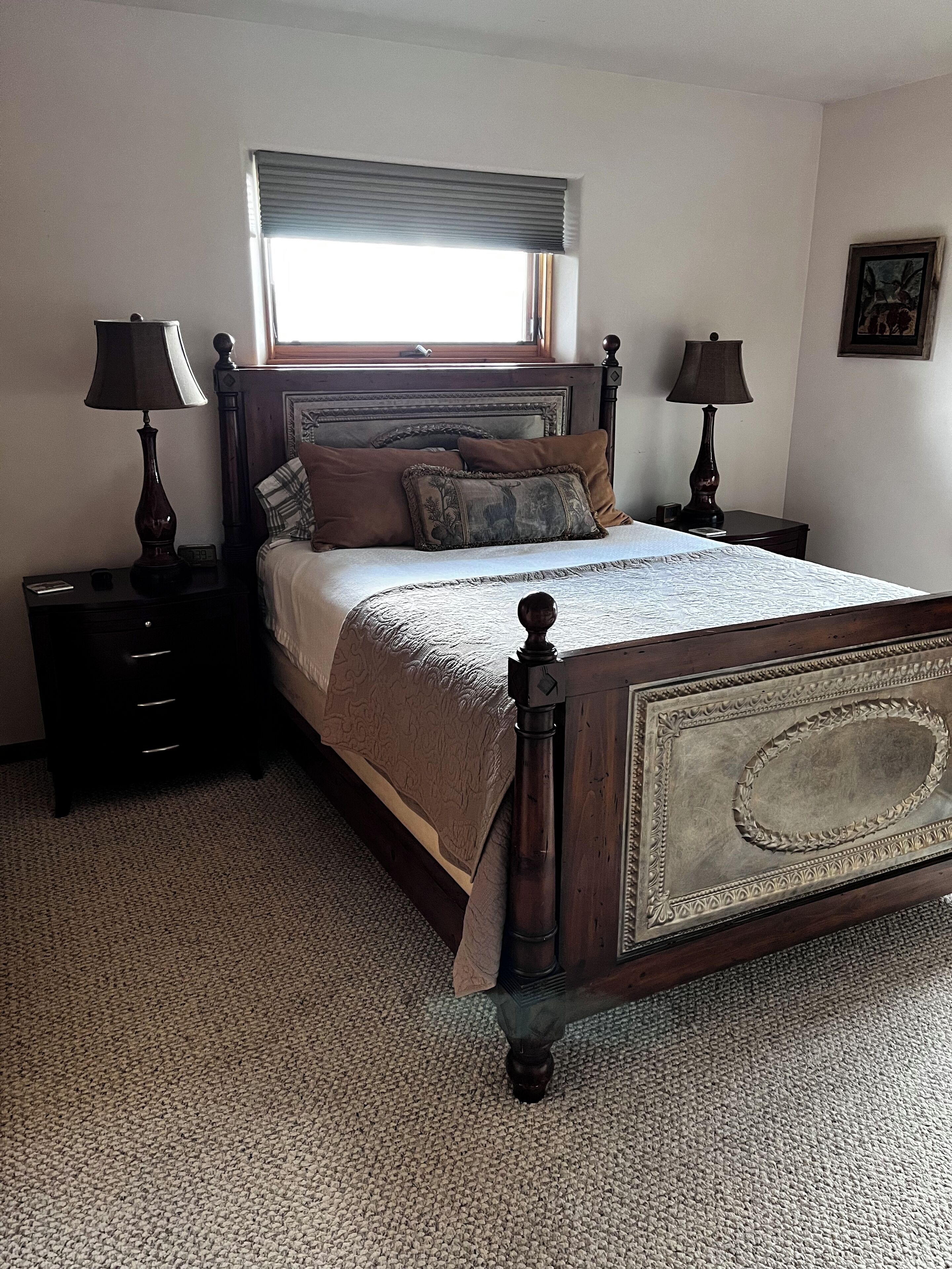 Private one bedroom upper level suite