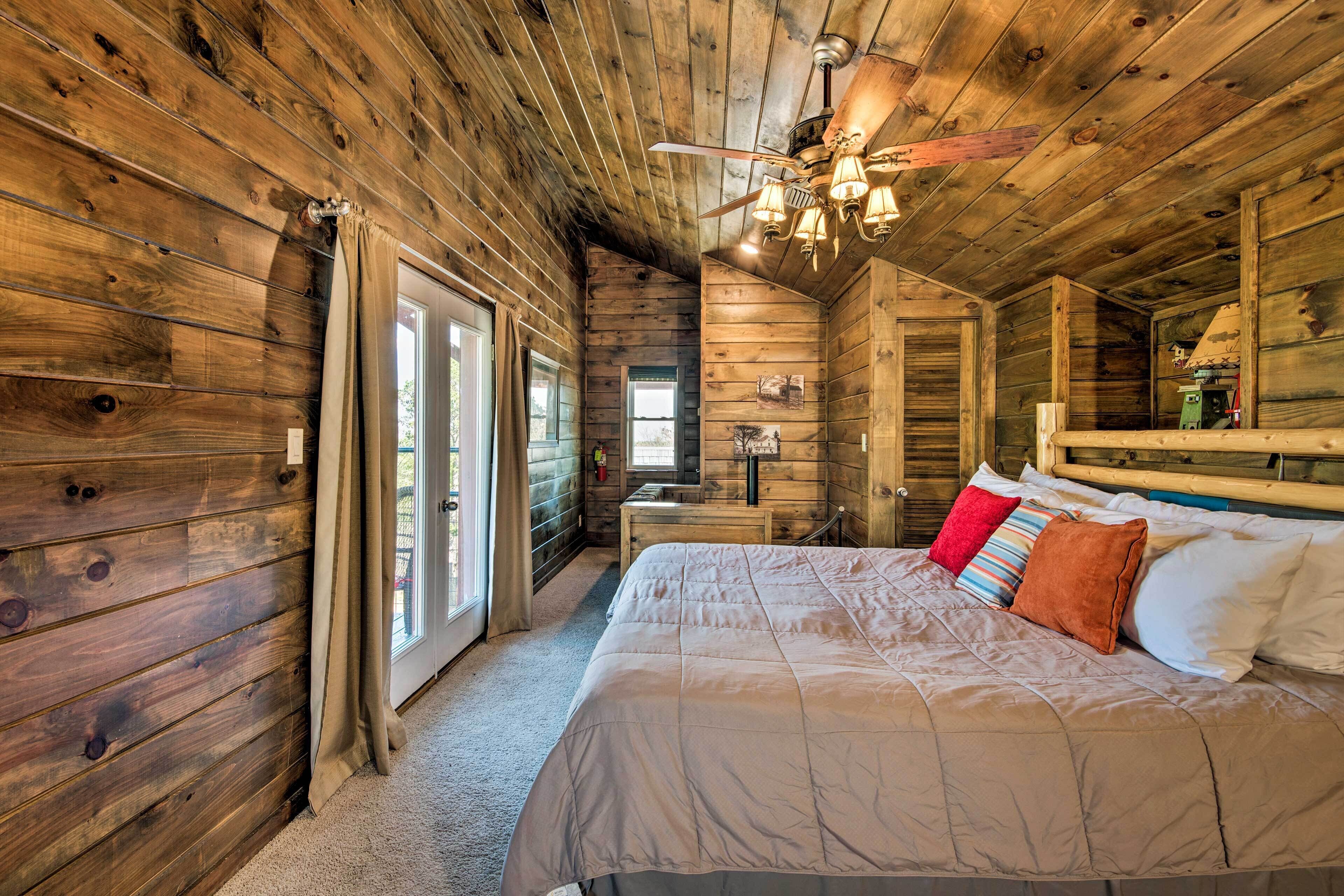 3 chambres, fer et planche à repasser, lit parapluie, accès Internet